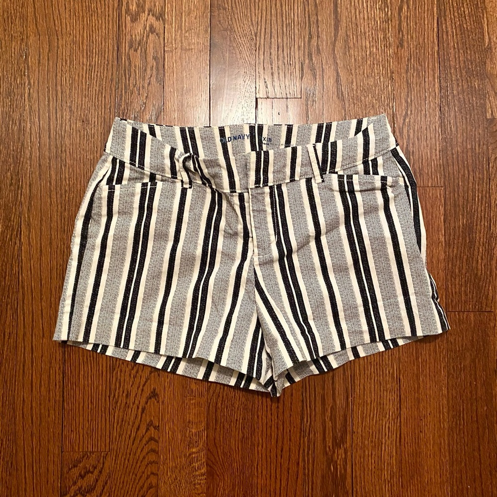 Black + Ivory Stripe Short